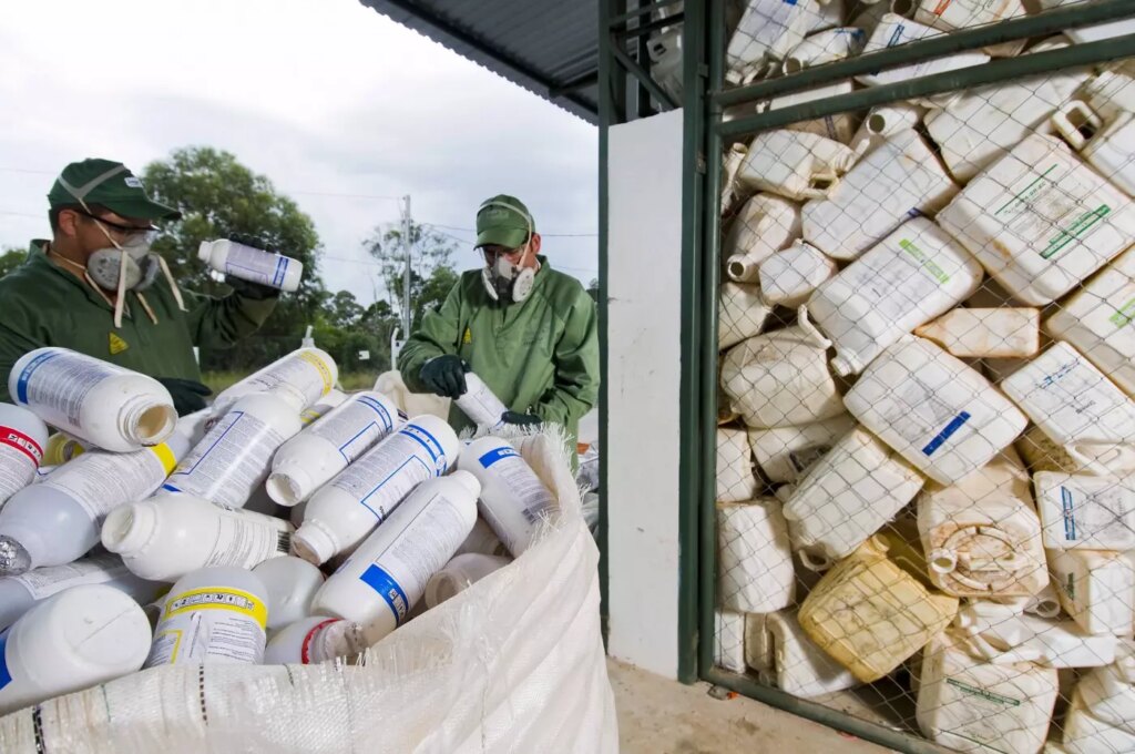 Agricultores enviam 99 das embalagens de agroquimicos para reciclagem