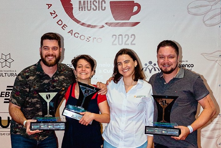Cafes especiais Brasil encontra os campeoes Latte Art e Coffee