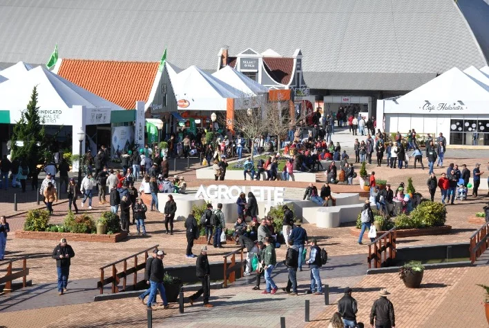 Agroleite 2022 atinge três dígitos em negócios e público 4 agroleite 2022 atinge tres digitos em negocios e publico 1