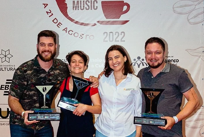 cafes especiais brasil encontra os campeoes latte art e coffee in good spirits