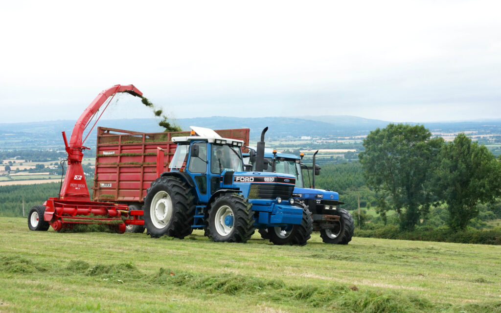 claas jaguar 40 estrelas em evento classico de silagem 1