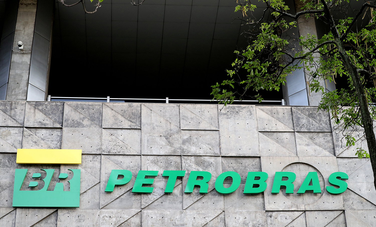 fim do diesel s500 adiciona incerteza a venda das refinarias da petrobras
