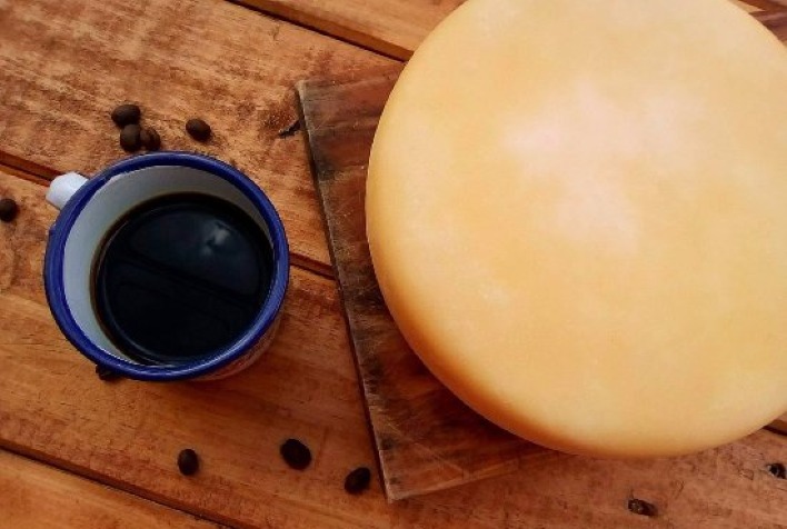 Sul de Minas: terra de campeões café com queijo