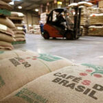 Exportacoes mundiais de cafe chegam a 104 milhoes de sacas