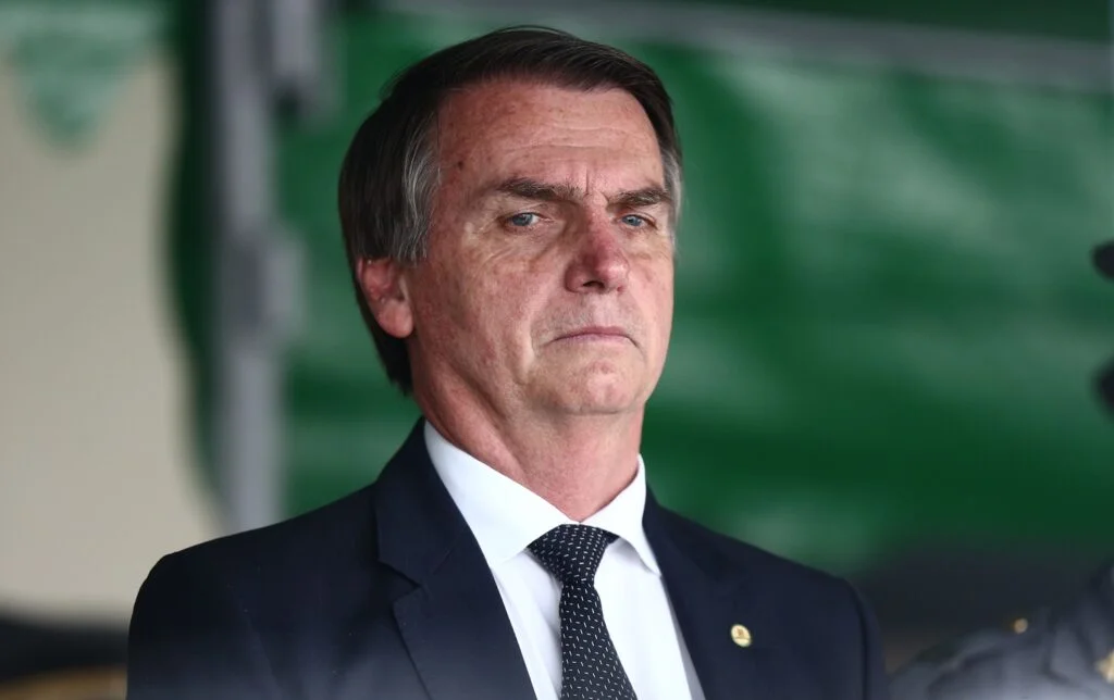reuters sob pressao bolsonaro alimenta o fantasma da fraude enquanto tenta