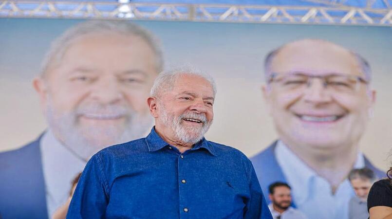 Analise Plano de governo de Lula preve queda da inflacao