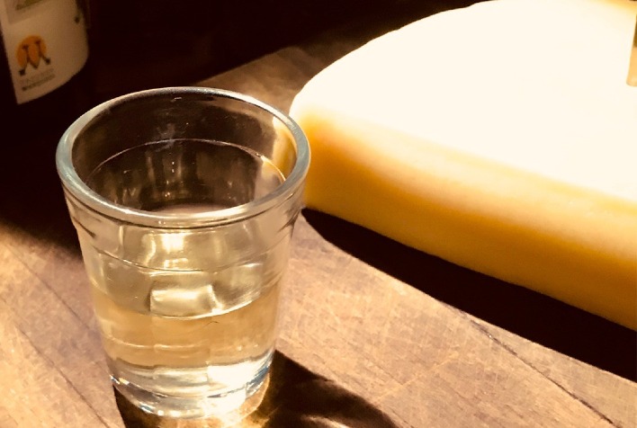 Brasil tem 611 municípios com pelo menos uma cachaçaria cadastrada, diz anuário