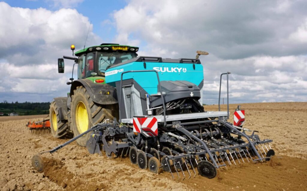 foco em maquinario progredindo com a broca premium da sulky