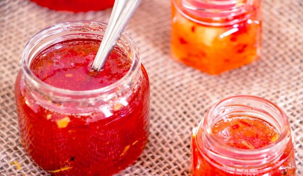 Da plantação de pimentas às geleias: família de Toledo empreende com delícias artesanais e sem conservantes