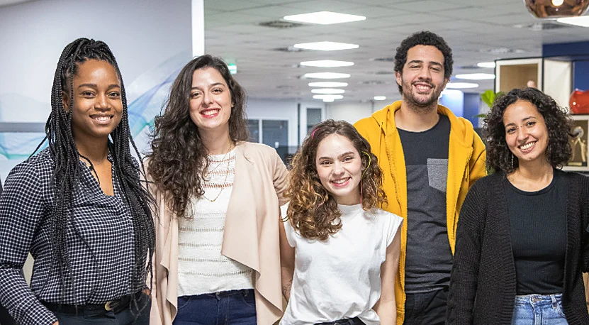 Inscrições prorrogadas até 18/11: Siemens vai contratar 50% de estagiárias em seu Programa de Desenvolvimento de Talentos