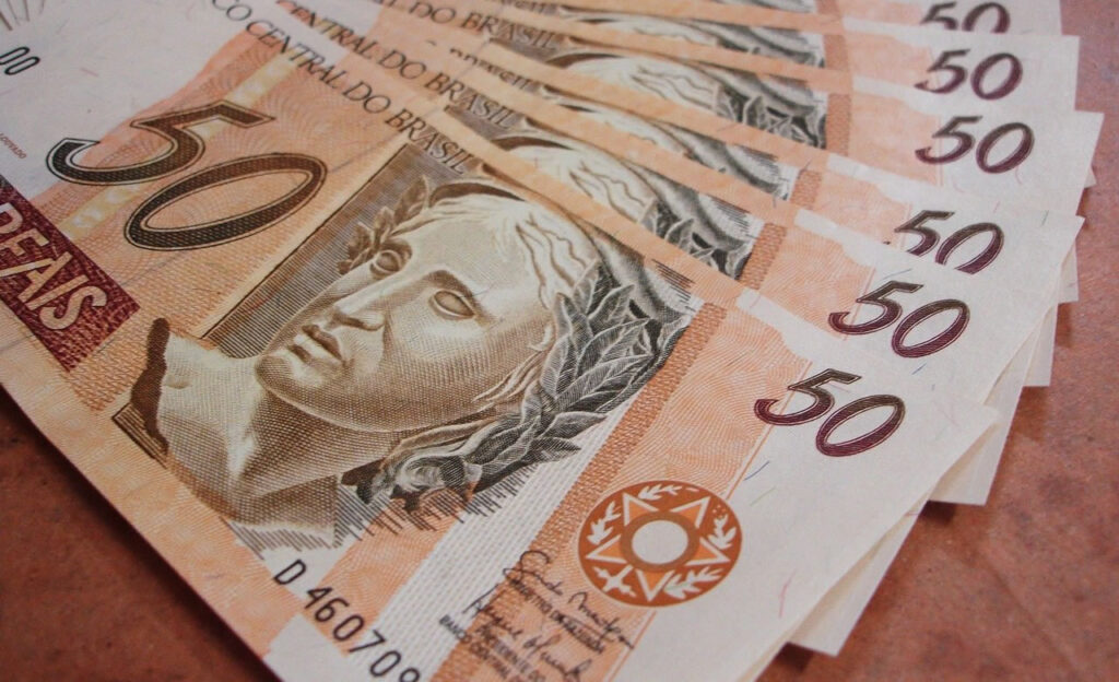 copom deve manter taxa de juros em 1375 1