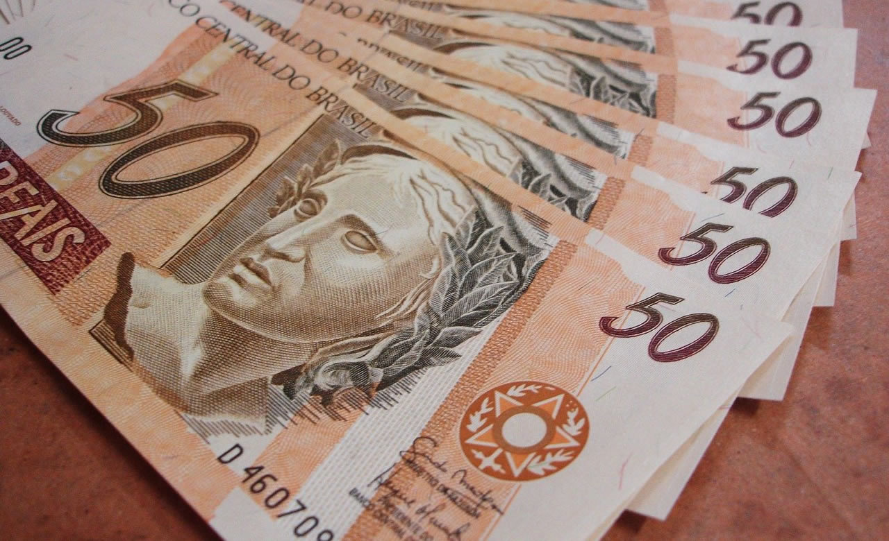 copom deve manter taxa de juros em 1375 1