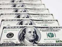 dolar avanca em sessao com menor liquidez e mercado atento a anuncios