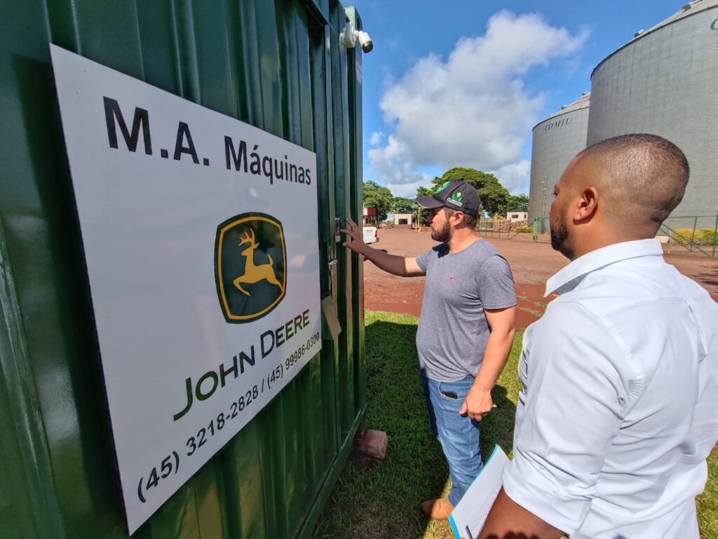 Container Express, projeto da M.A. Máquinas, leva tecnologia John Deere mais perto do cliente 2 container express projeto da m a maquinas leva tecnologia john deere mais perto do cliente