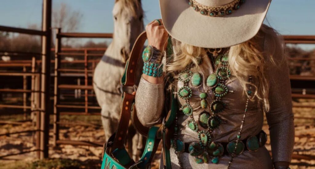 Cor turquesa é tendência nas passarelas em 2023 2 cor turquesa e tendencia nas passarelas em 2023 1