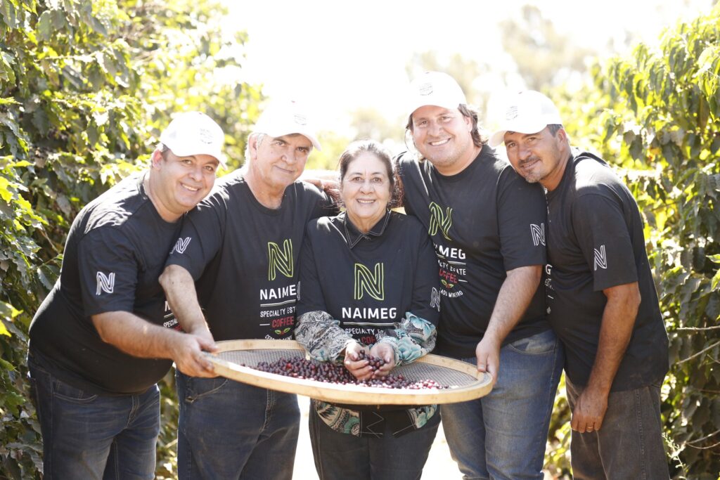 Das geadas no Paraná ao café de 90 pontos e mais caro do Cerrado Mineiro:... 2 das geadas no parana ao cafe de 90 pontos e mais caro do cerrado mineiro