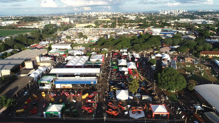 expolondrina 2023 abre selecao de vagas para servicos de limpeza e bilheteria