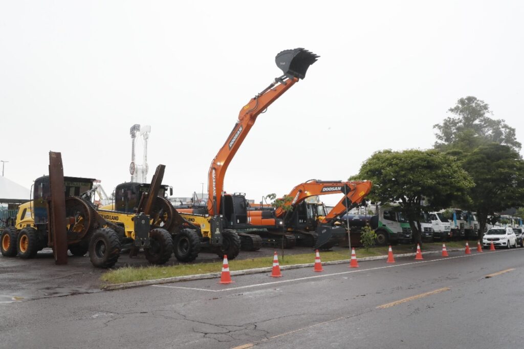 Força-tarefa vai adequar estradas para escoamento da safra em Cascavel 2 forca tarefa vai adequar estradas para escoamento da safra em cascavel 1
