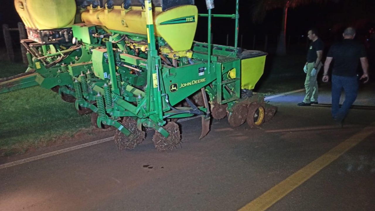 motociclista morre em acidente com plantadeira em toledo 1