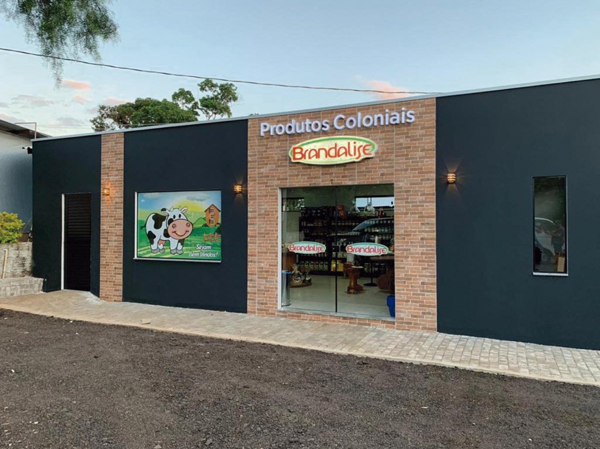 professora deixa sala de aula e faz sucesso com queijaria 1