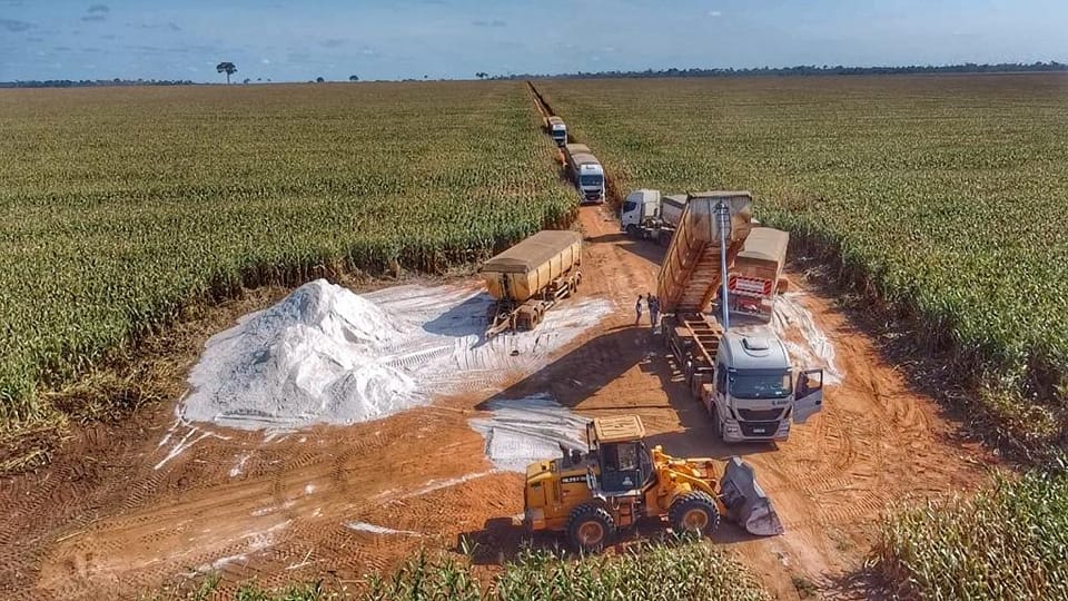 Entregas de fertilizantes diminuiram mas supriram o agro em 2022