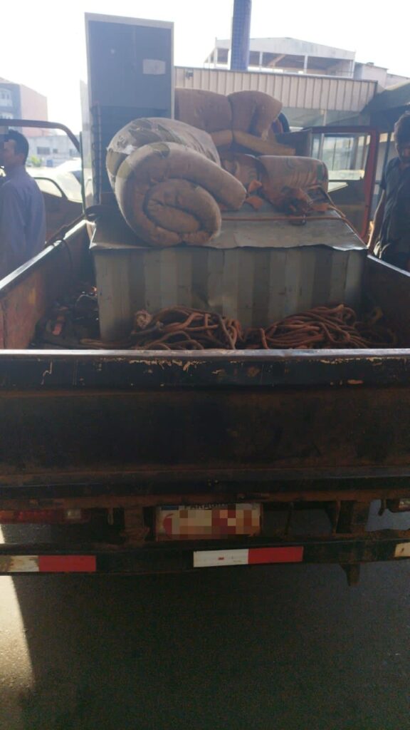 agrotóxicos, Apreensão de agrotóxicos, Contrabando de agrotóxicos, Fiscalização de agrotóxicos, Legislação de agrotóxicos, Impacto ambiental dos agrotóxicos, Saúde pública e agrotóxicos, Contaminação por agrotóxicos, Comércio ilegal de agrotóxicos, Fronteira Brasil-Paraguai, Polícia Federal e agrotóxicos