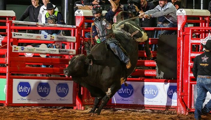 aracoiaba da serra recebe 3a etapa da temporada 2023 da pbr brazil