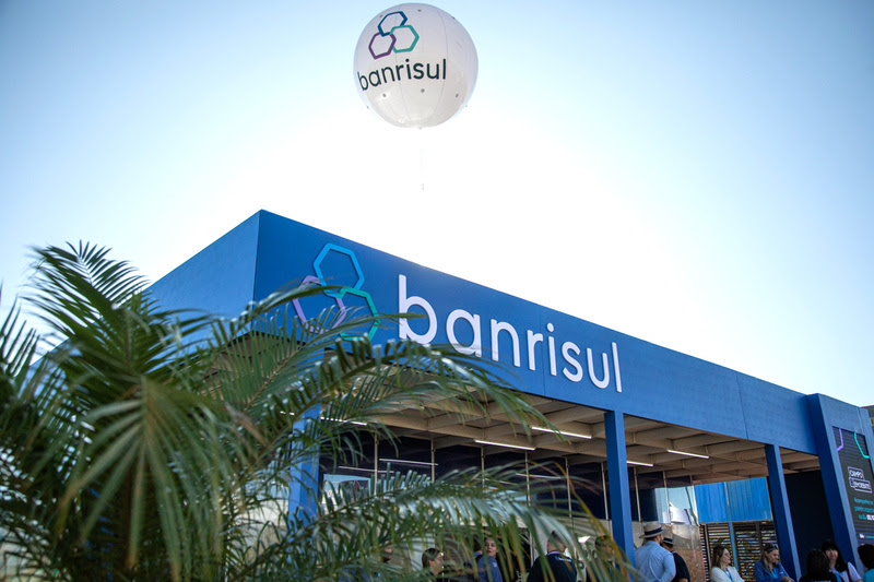 banrisul faz quase r 1 bilhao em volume de negocios na