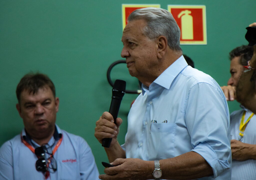 carbono e diversificacao de receita afirma o ex ministro da agricultura durante o 1o forum da carne bovina