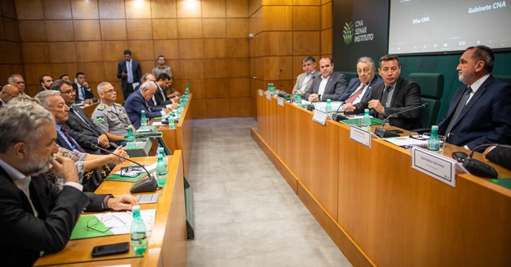 encontro sobre seguranca no campo reune representantes de federacoes de agricultura portal dbo