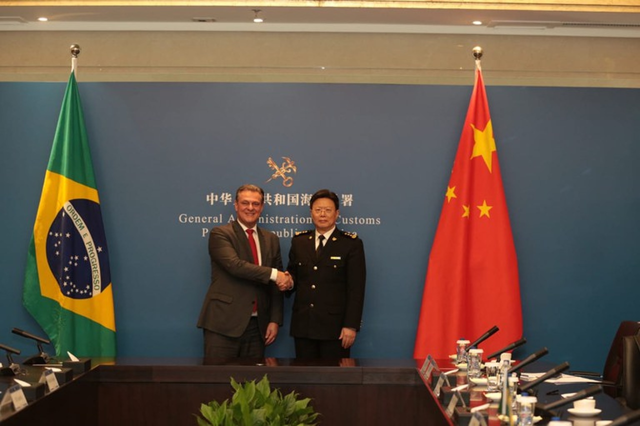 Na China, Ministro da Agricultura anuncia o fim do embargo à carne bovina brasileira