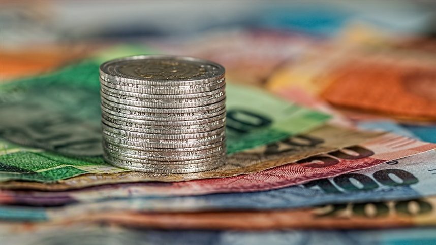 Fazenda reduz previsão oficial de crescimento do PIB para 1,61%