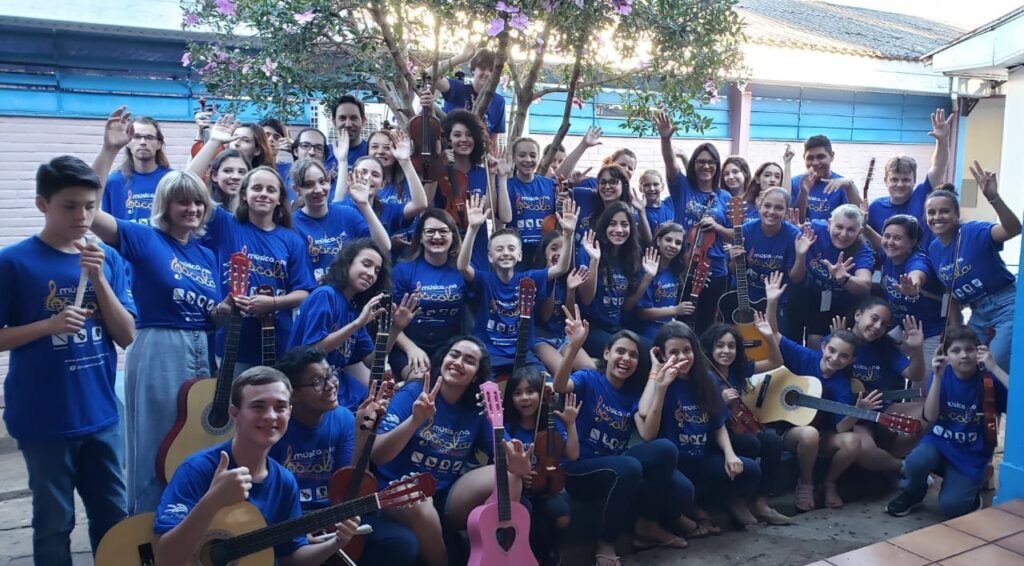 projeto da m a maquinas leva musica a milhares de estudantes