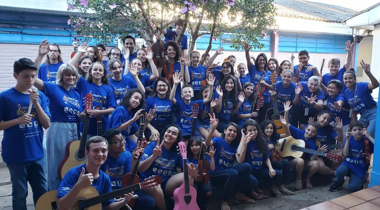 projeto da m a maquinas leva musica a milhares de estudantes