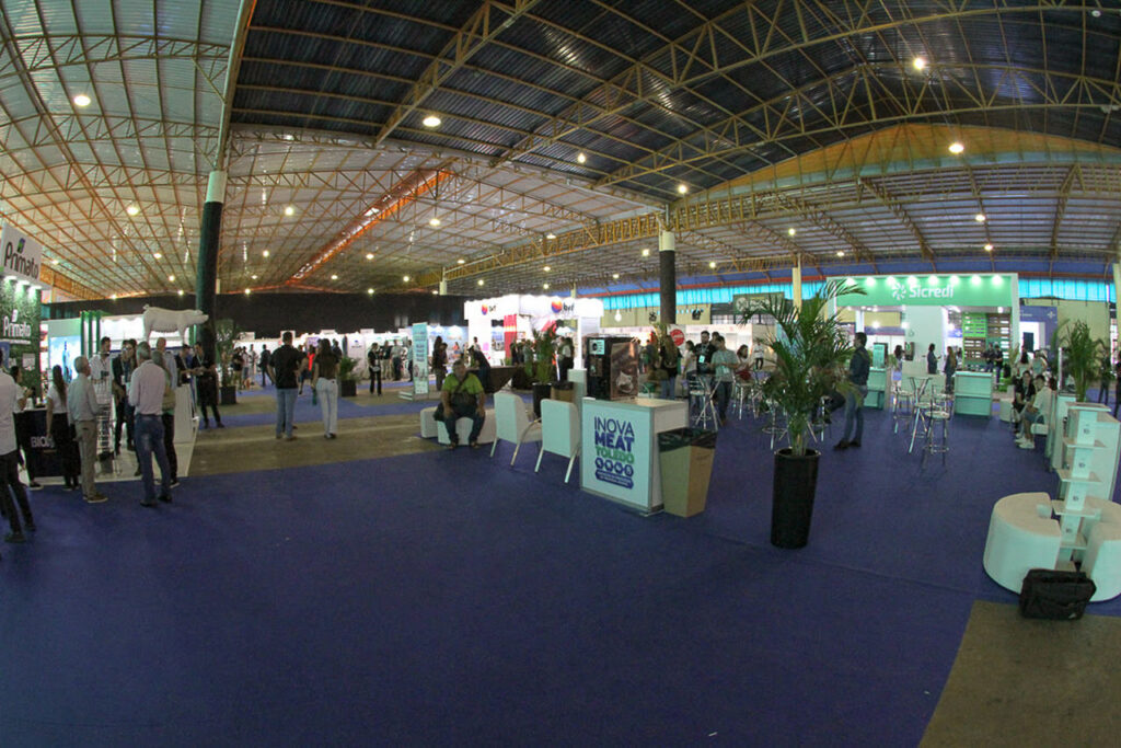 Inovameat Toledo recebe 2,3 mil inscritos e movimenta cerca de R$ 2,7 milhões 2 inovameat toledo recebe 23 mil inscritos e movimenta cerca de r 27 milhoes