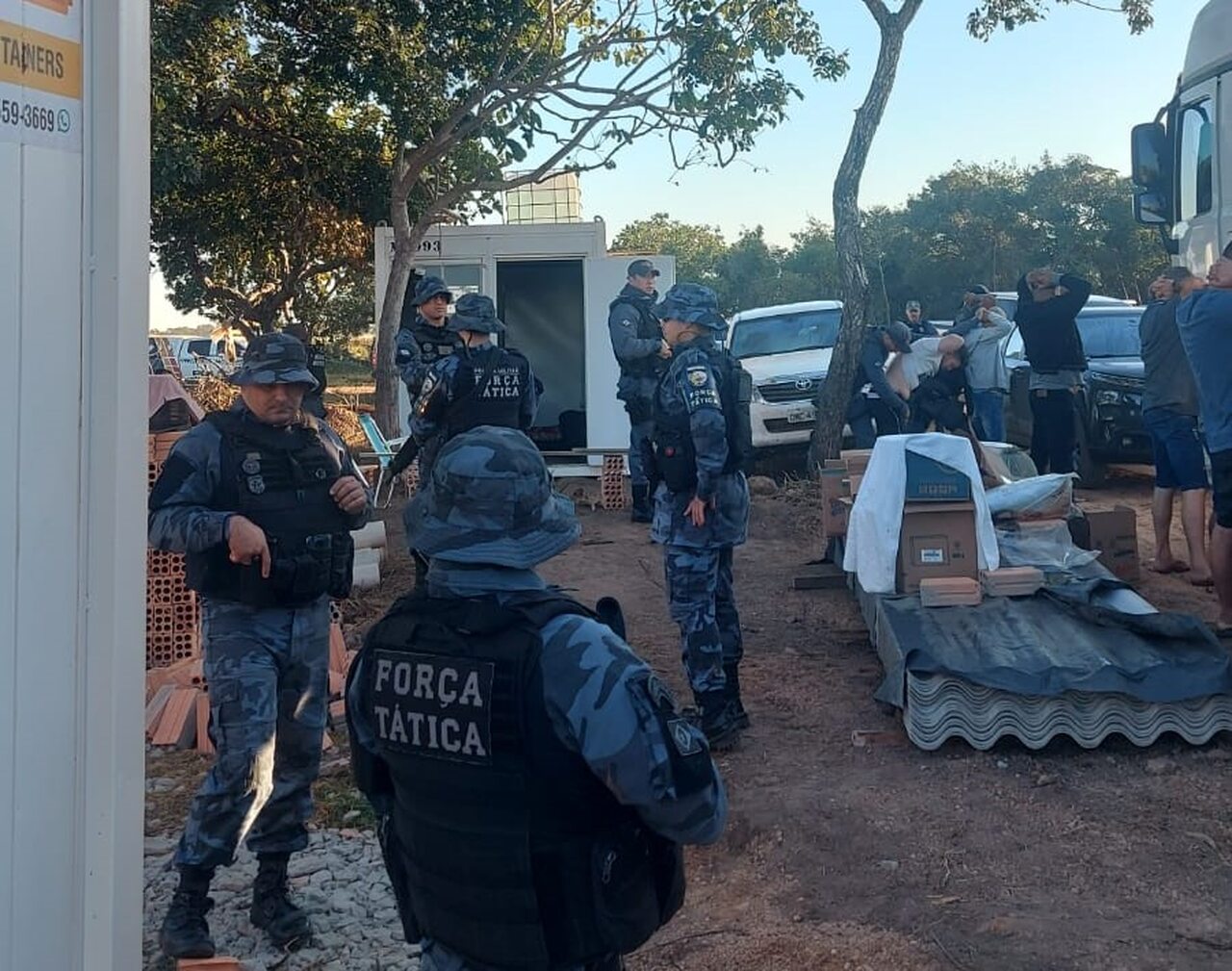 invasores de terras nao vao se criar a policia vai colocar para correr diz governador do mt