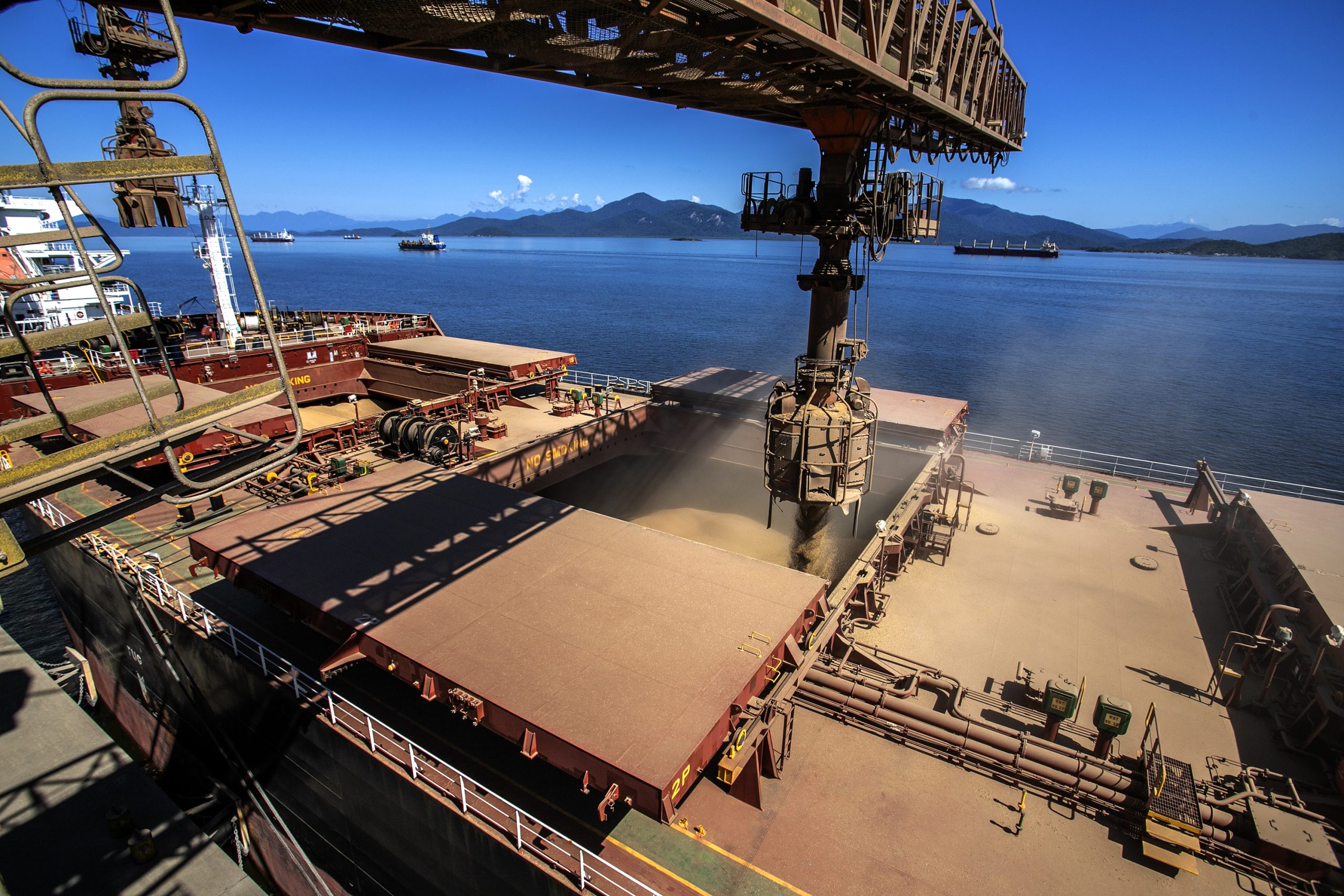 puxadas pela soja e frango exportacoes paranaenses tem melhor 1o quadrimestre da historia