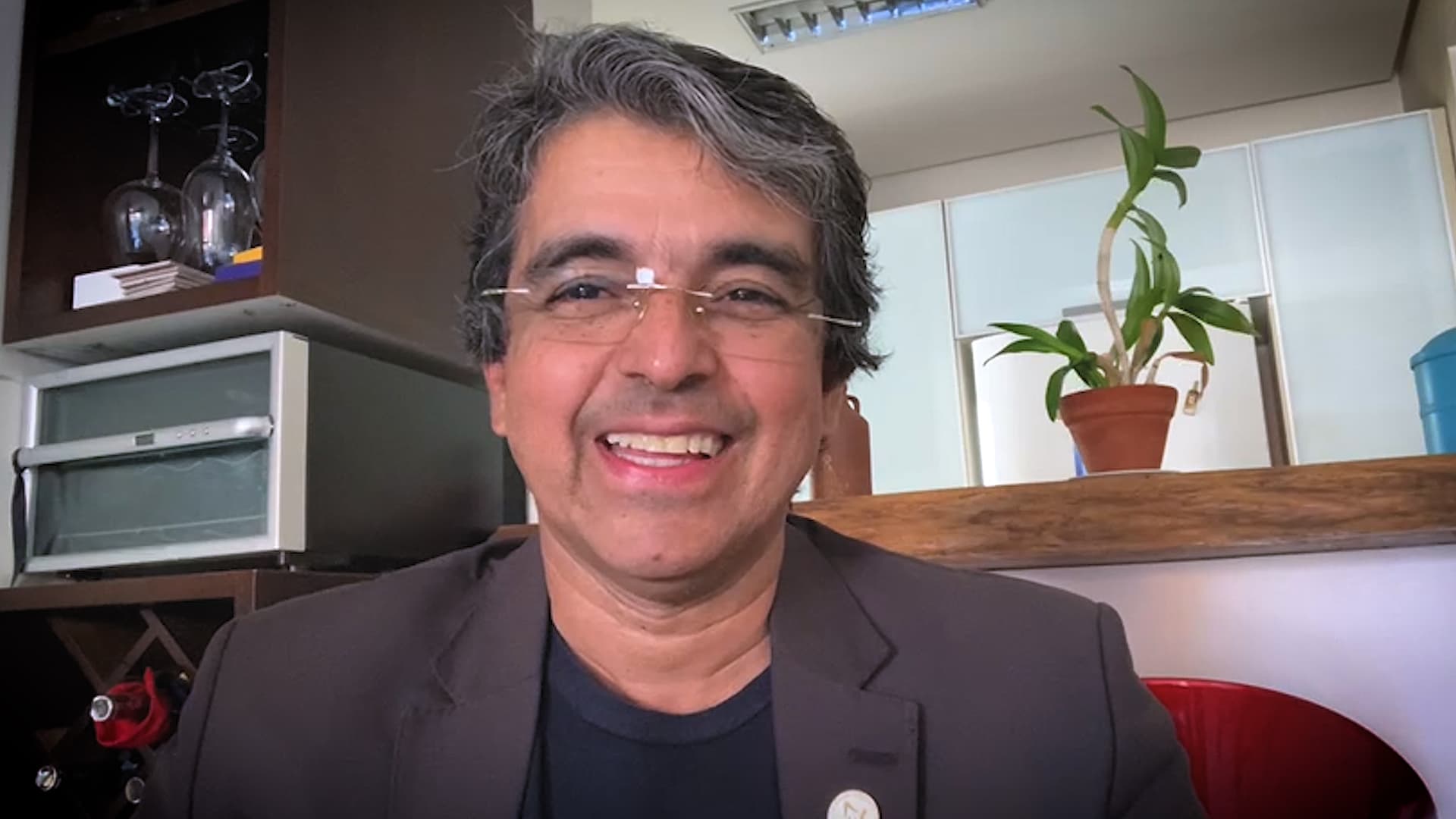 Mercado do Peixe: Preços se adaptam ao clima ameno enquanto perspectivas positivas surgem.