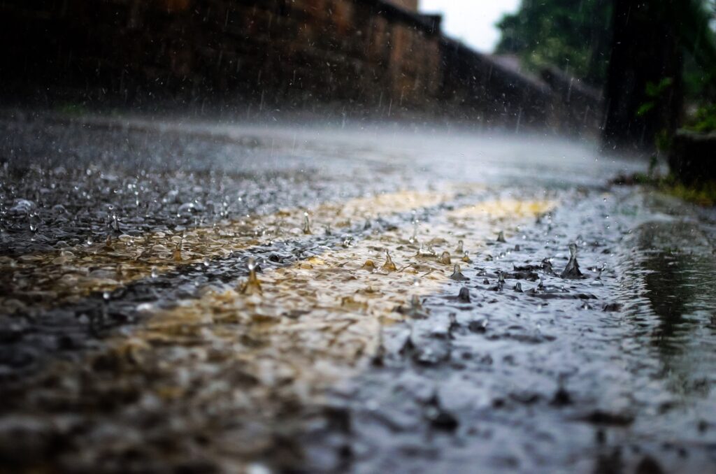met eireann status yellow rain warning issued for some parts of country