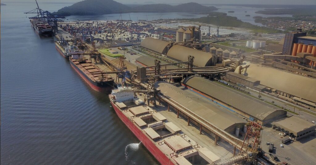 paranagua e antonina operam parcialmente devido a intensidade dos ventos portal dbo