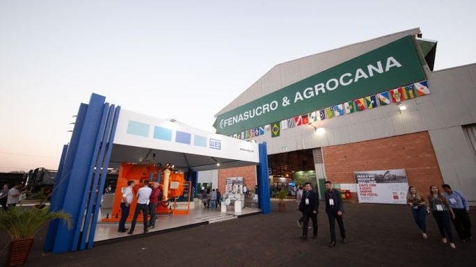 Quais são as soluções completas apresentadas pela Texaco e Ipiranga Lubrificantes para o que?