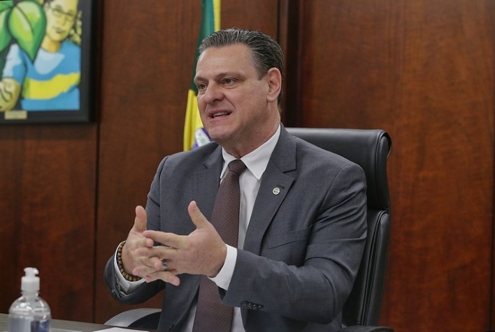 qual e a importancia dos fertilizantes na intensificacao da producao de alimentos segundo o ministro favaro