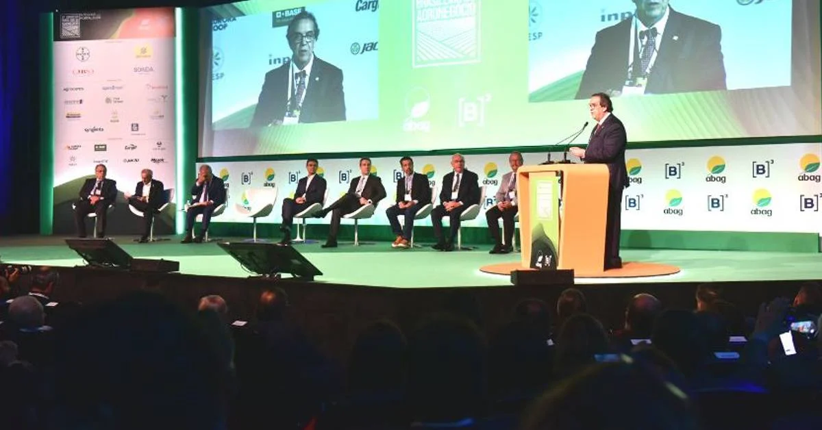 Qual é o tema central do Congresso Brasileiro do Agronegócio 2023? 14 qual e o tema central do congresso brasileiro do agronegocio 2023