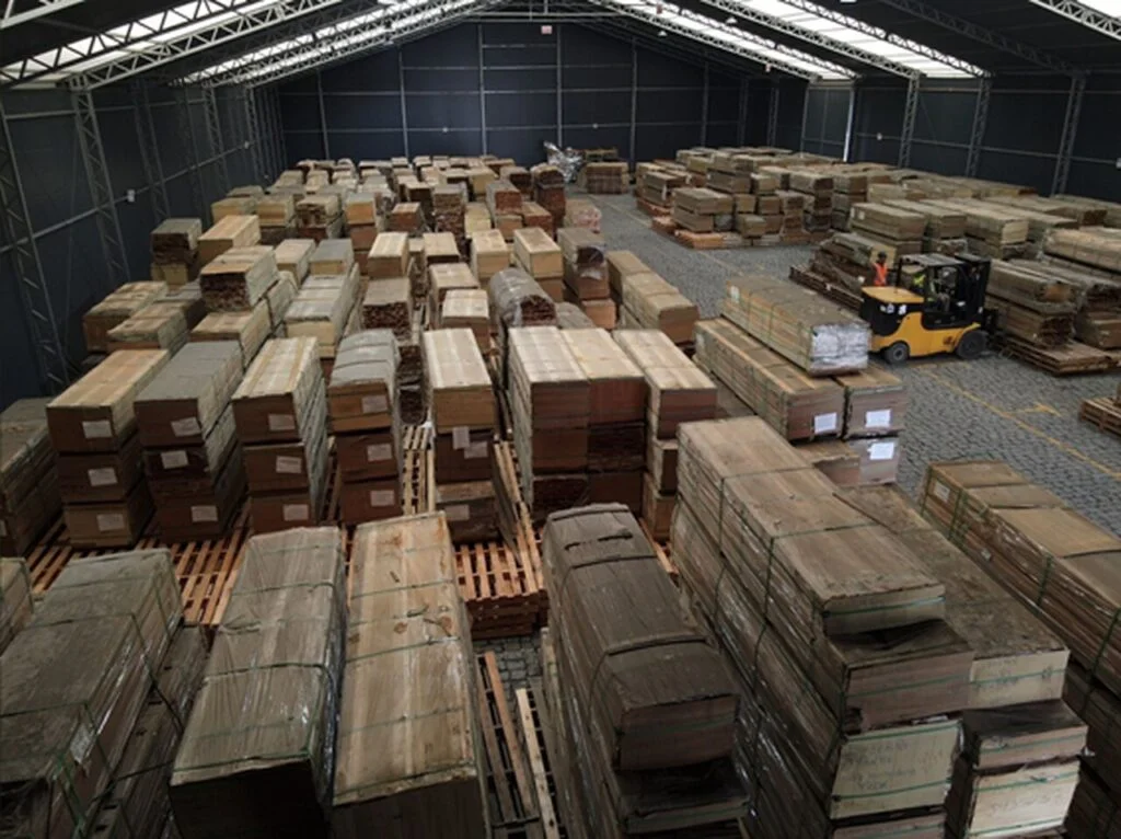 Qual é o valor da doação milionária de madeira nativa apreendida em SC feita pelo Ibama? 3 qual e o valor da doacao milionaria de madeira nativa apreendida em sc feita pelo ibama