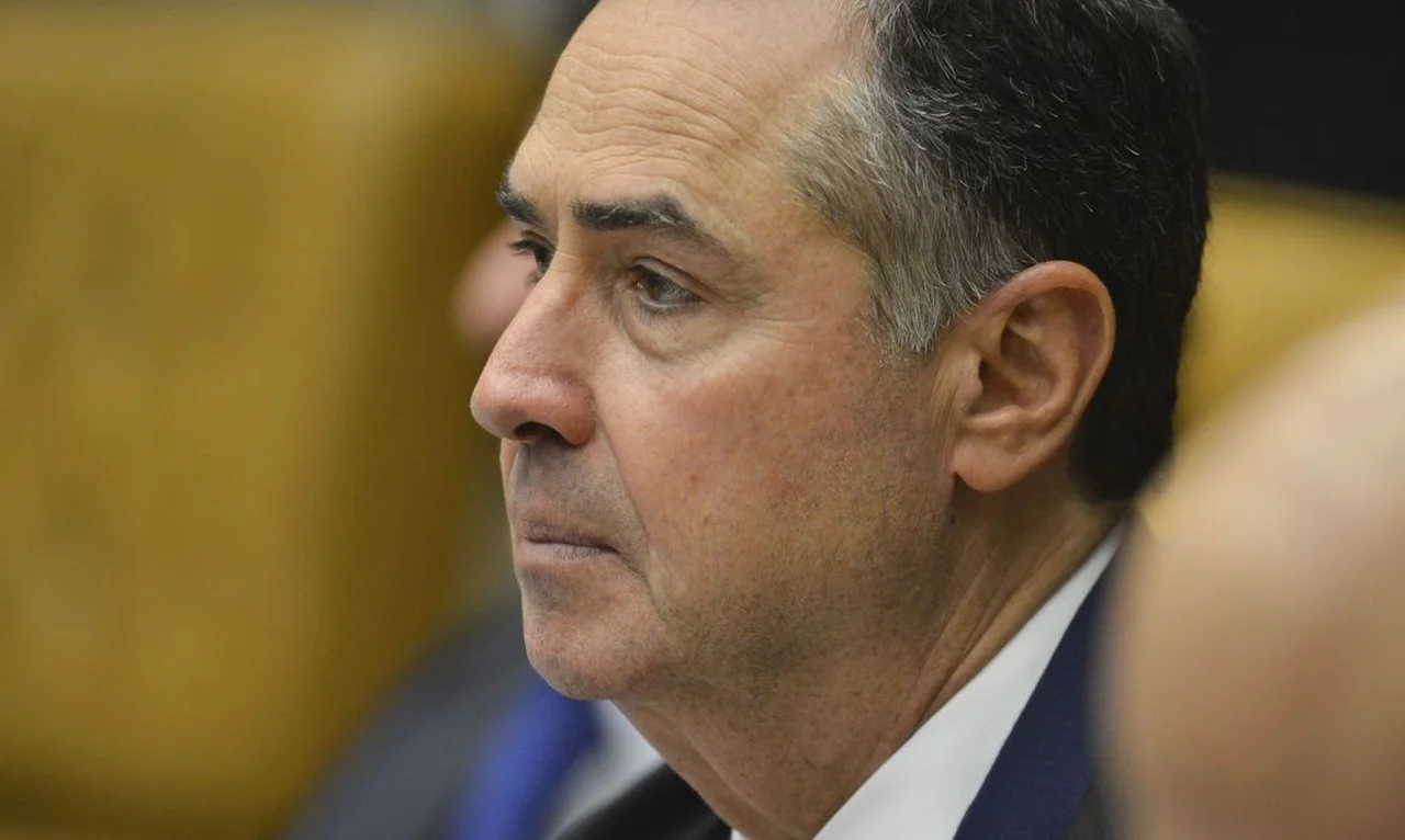 Qual foi o placar do STF na suspensão do julgamento? 6 qual foi o placar do stf na suspensao do julgamento 1