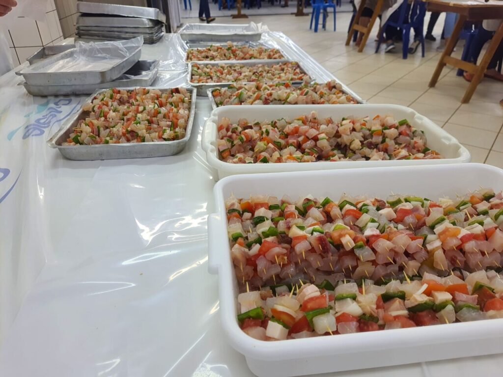 quantos espetinhos de tilapia serao comercializados na festa 1