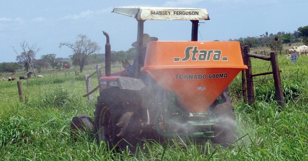 quem busca parceria com o banco mundial para a recuperacao de pastagem a agricultura e o bb