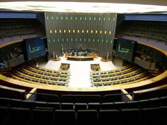 a camara aprovou o texto base do projeto que limita os juros no credito rotativo e