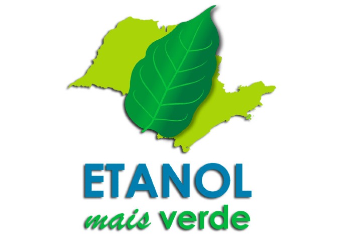 Como o Programa Etanol Mais Verde está acelerando a redução do consumo hídrico na produção de cana?