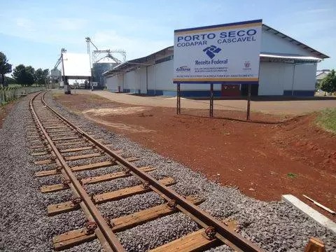 Por que o temporal deixou o Porto Seco e a Ferroeste no escuro?